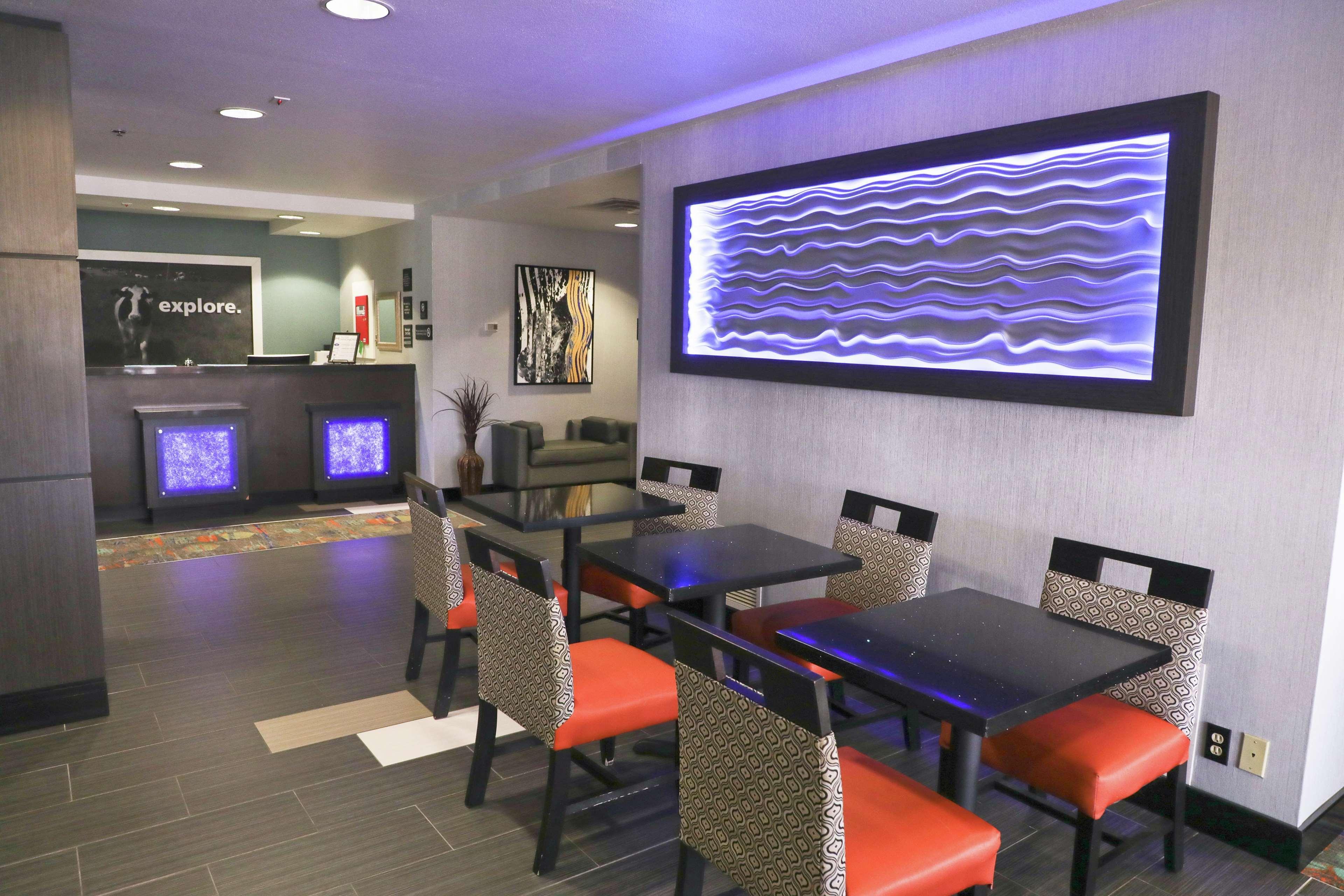 Hampton Inn Маскогі Екстер'єр фото