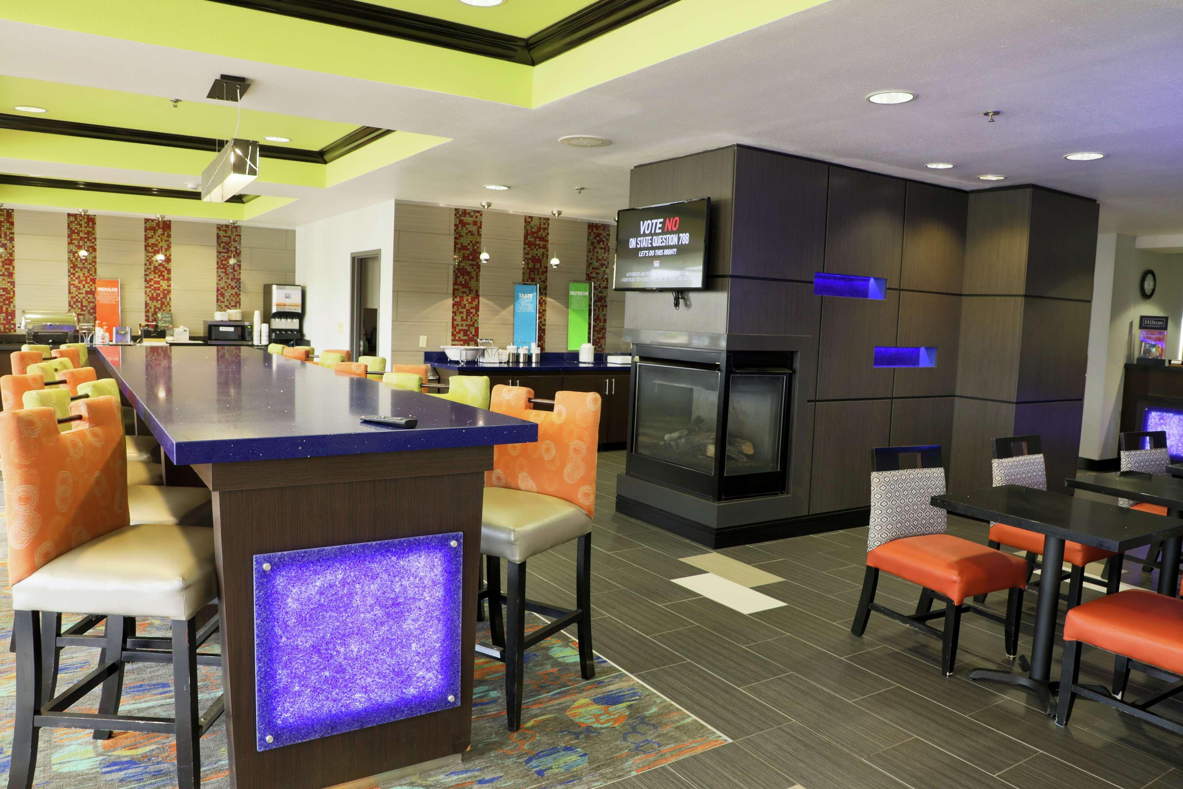 Hampton Inn Маскогі Екстер'єр фото