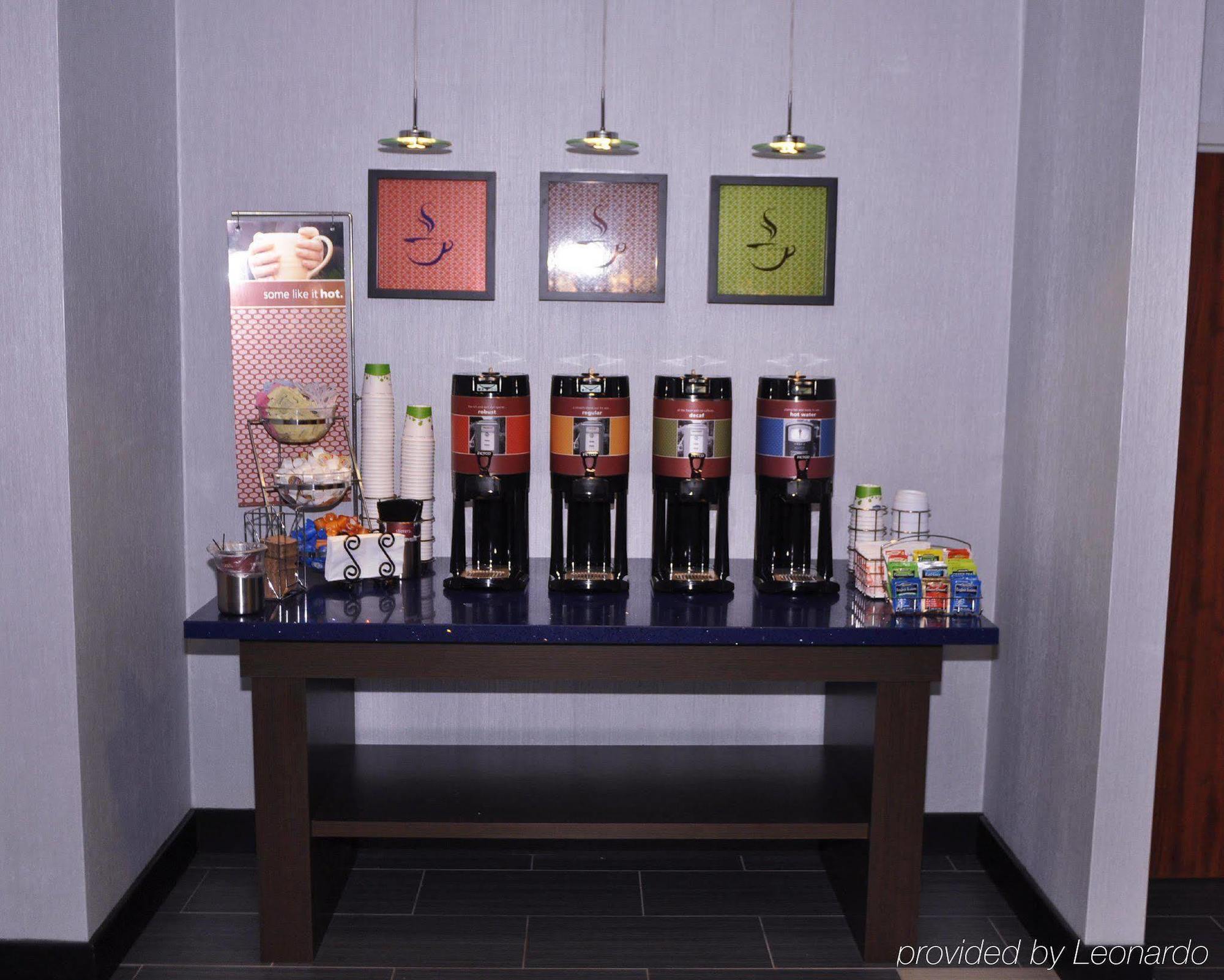 Hampton Inn Маскогі Екстер'єр фото
