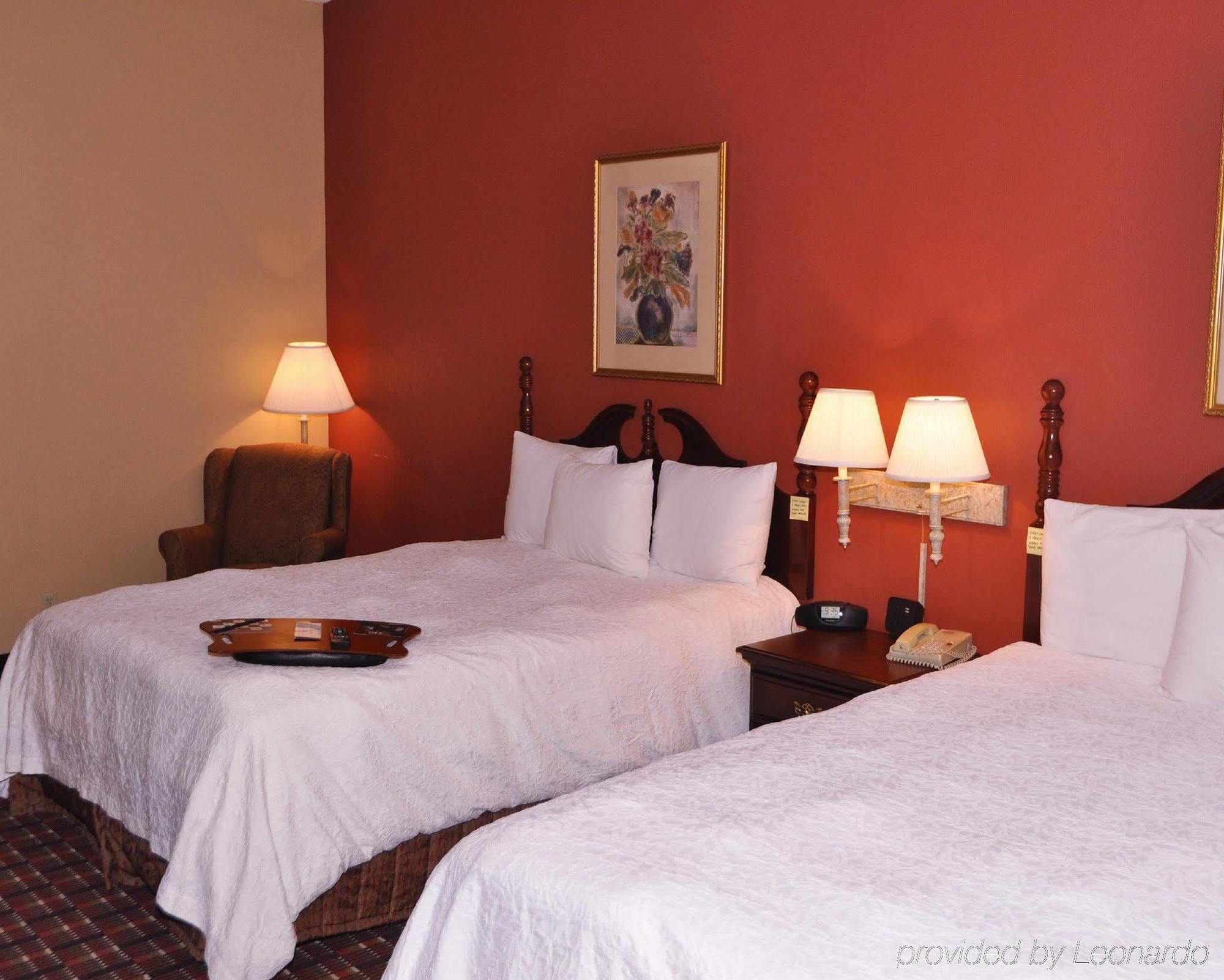 Hampton Inn Маскогі Екстер'єр фото