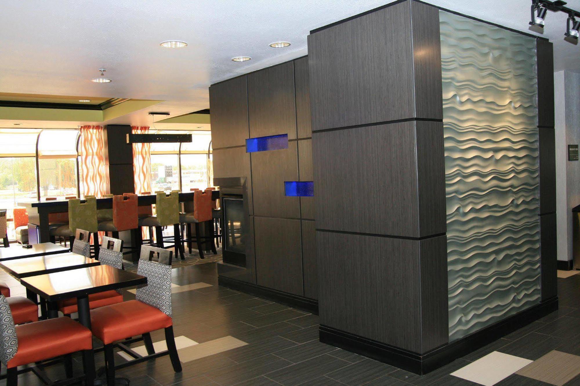 Hampton Inn Маскогі Екстер'єр фото
