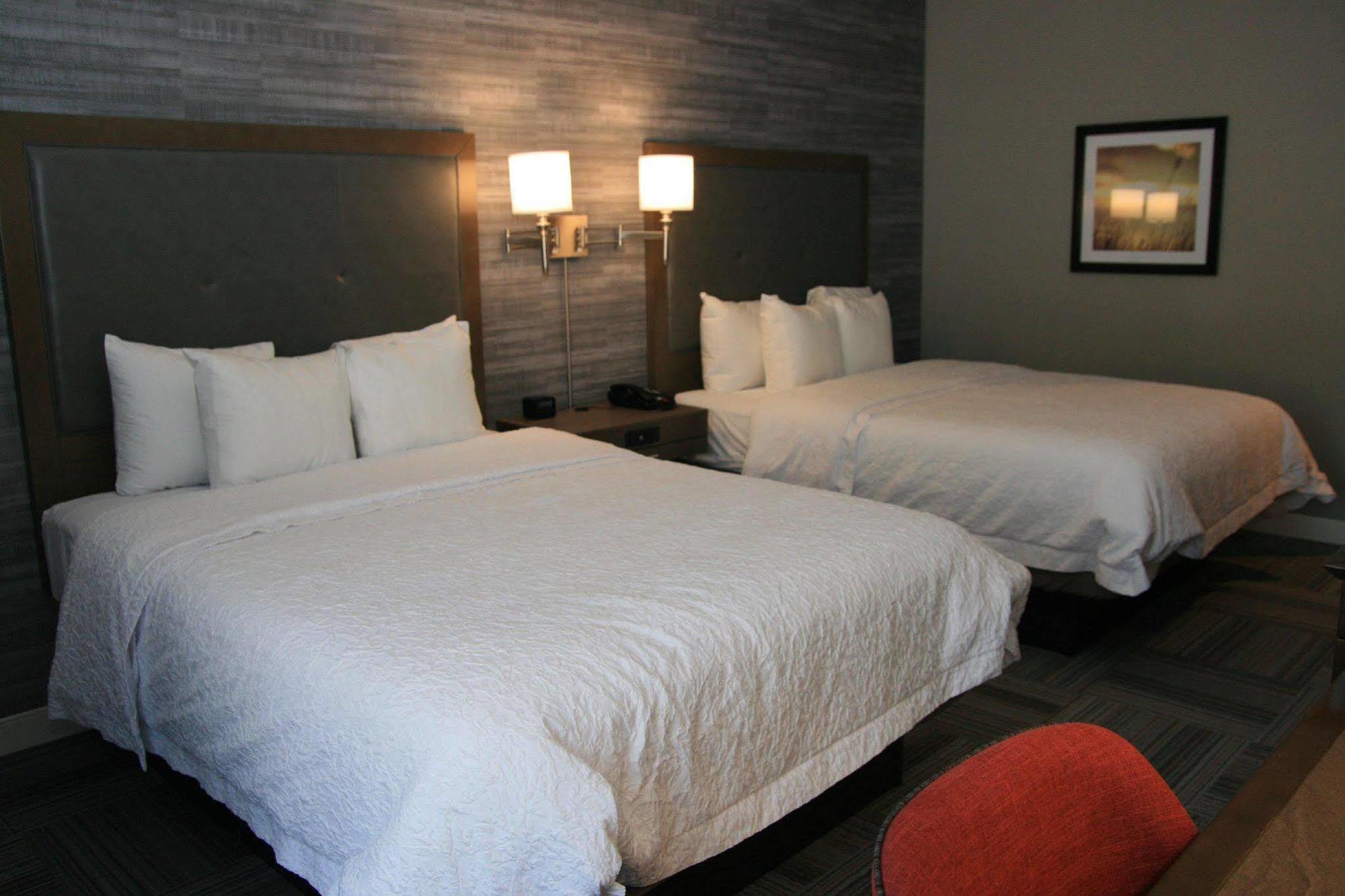 Hampton Inn Маскогі Екстер'єр фото