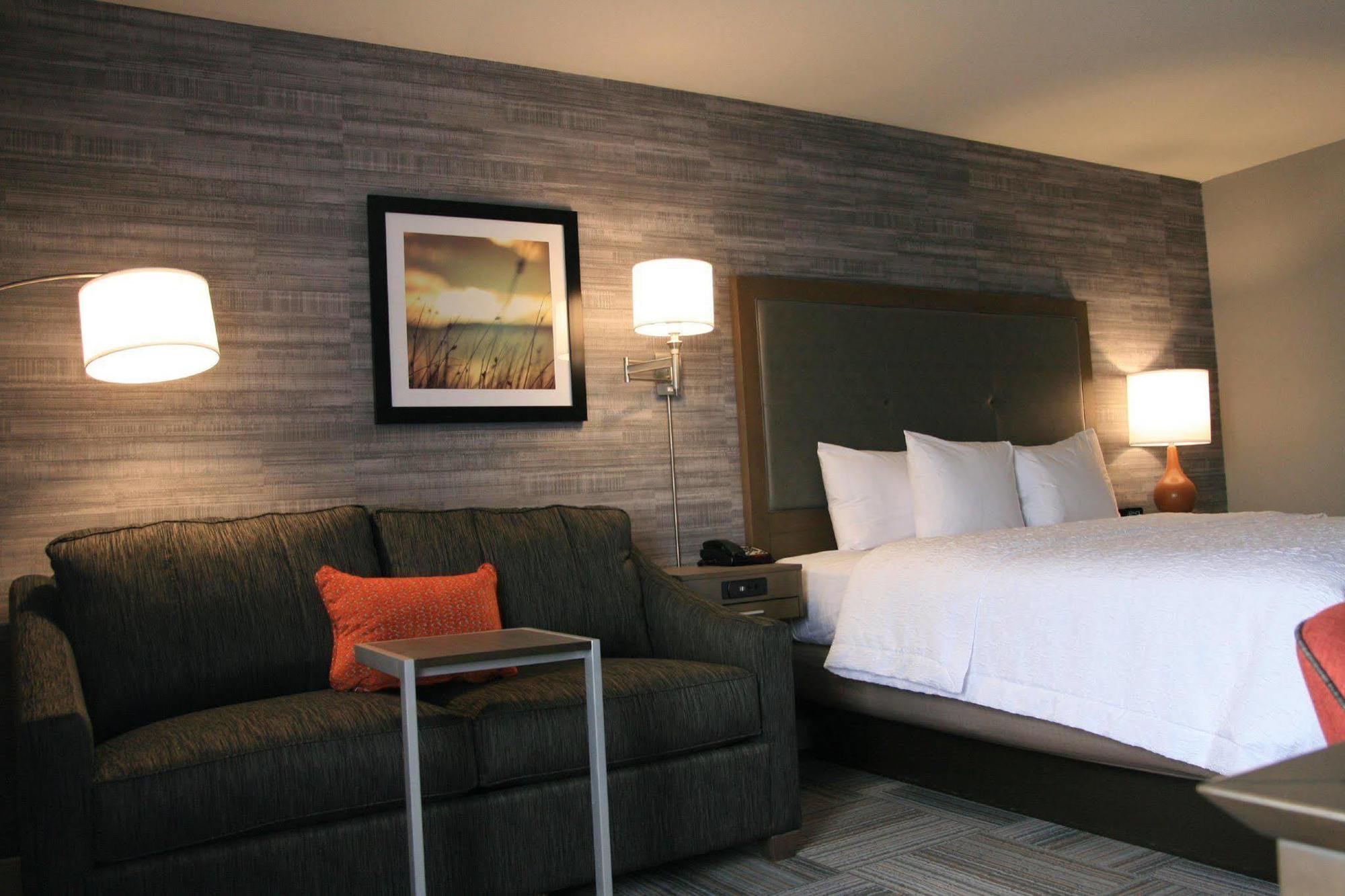 Hampton Inn Маскогі Екстер'єр фото